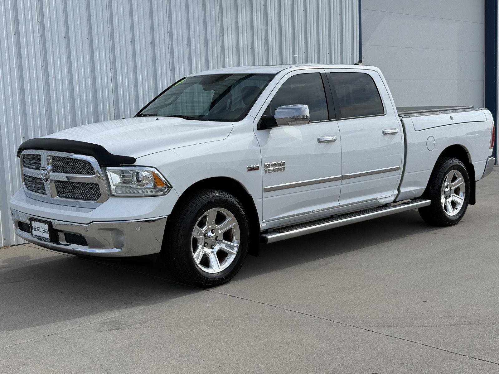Used 2014 RAM 1500 Limited AWD/4WD image 2
