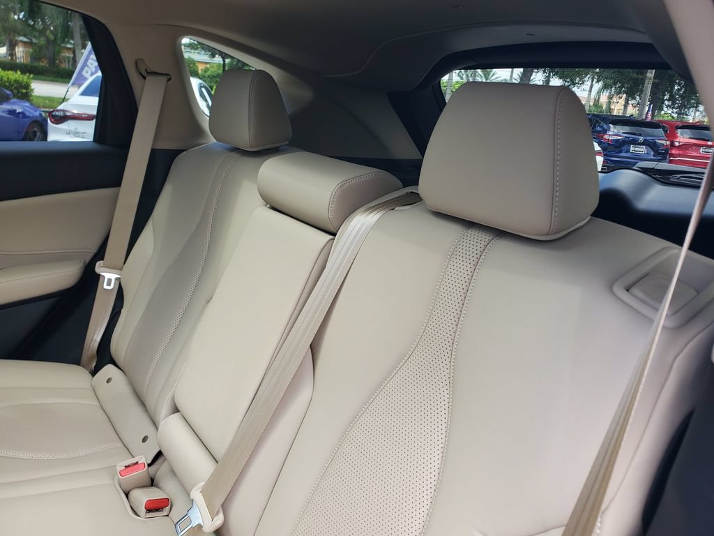 Used 2023 Acura RDX w/ Technology Package FWD image 12
