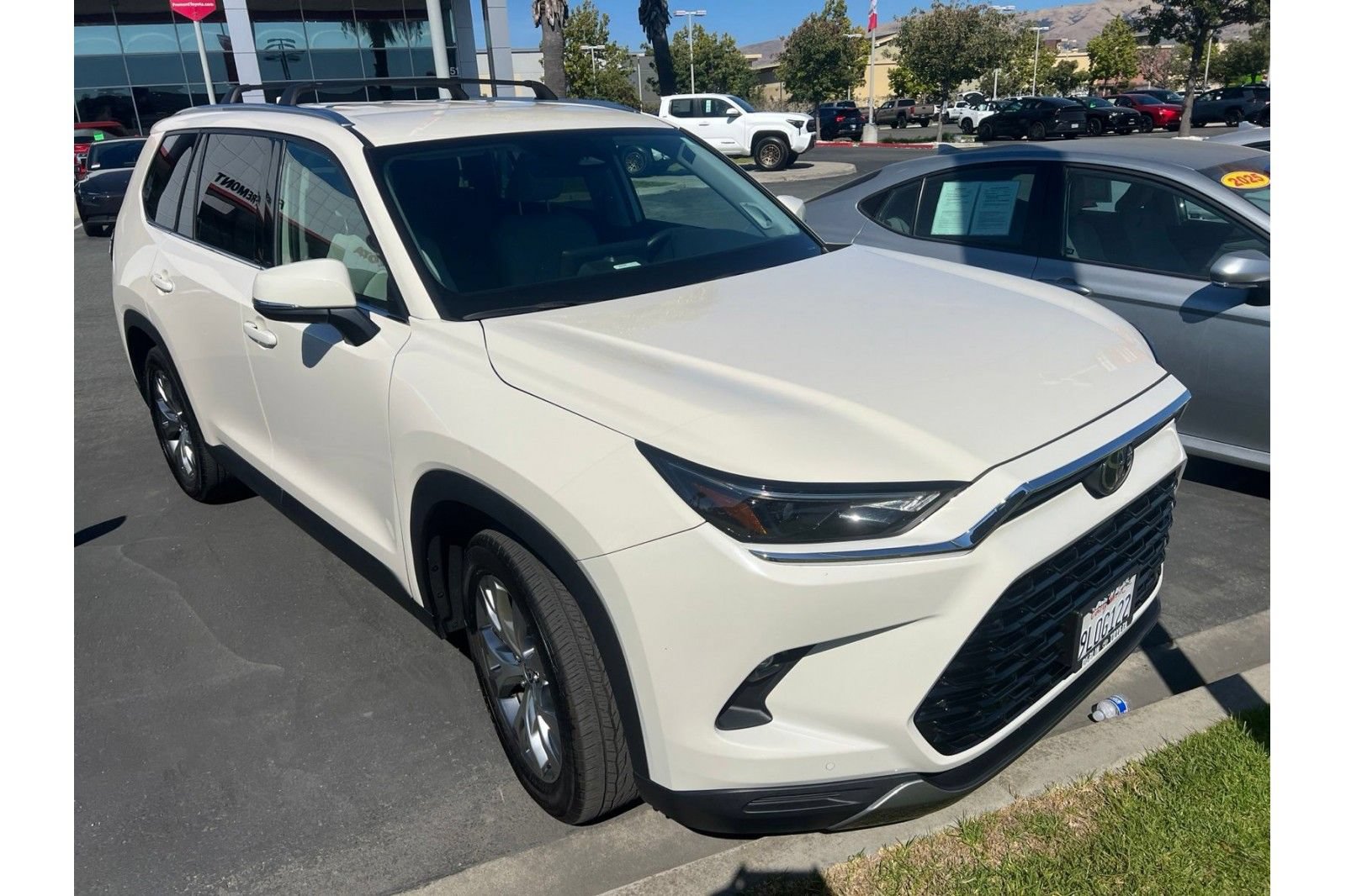 Certified 2024 Toyota Grand Highlander AWD Hybrid image 3