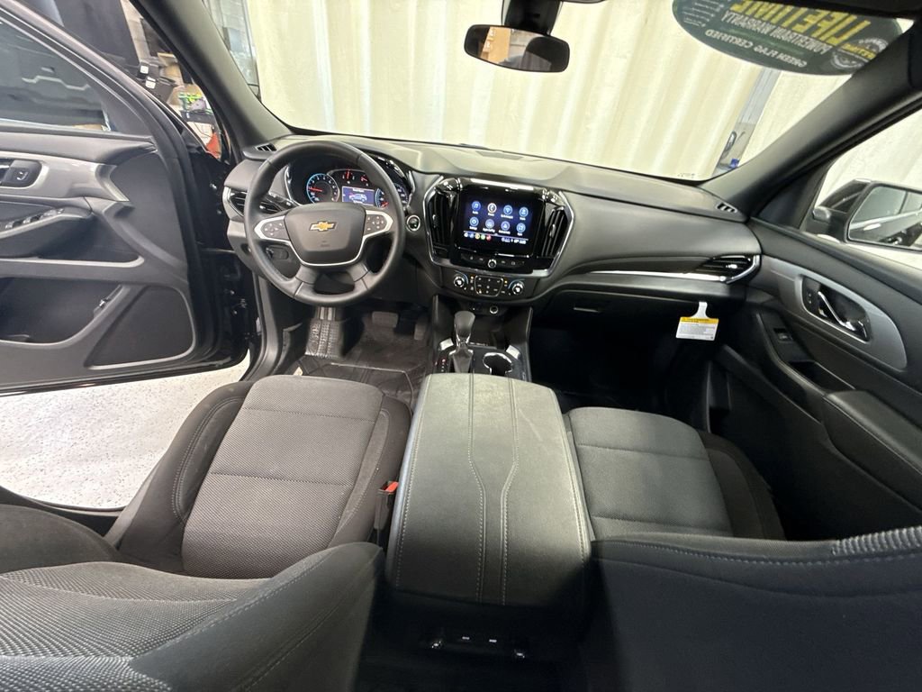 Certified 2023 Chevrolet Traverse LT FWD image 28