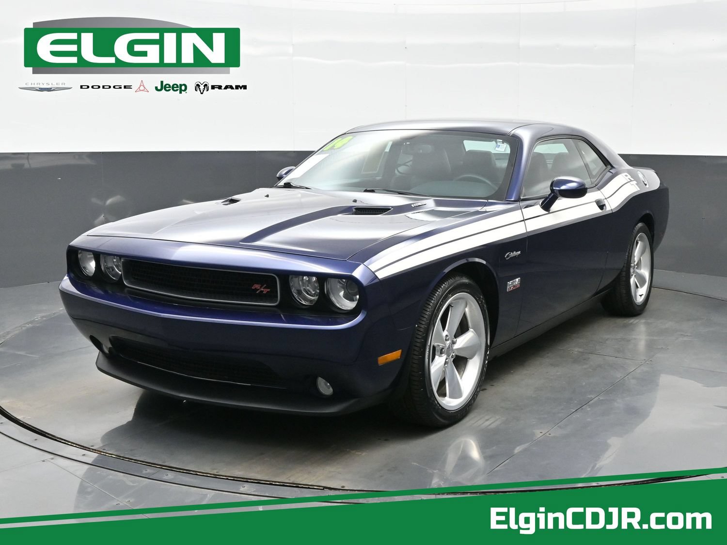 Used 2014 Dodge Challenger R/T RWD image 1