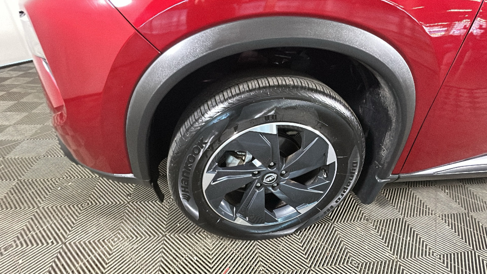 Certified 2026 Nissan Rogue SV AWD/4WD image 12