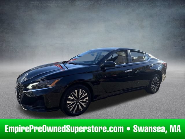 Used 2024 Nissan Altima 2.5 SV AWD/4WD image 1