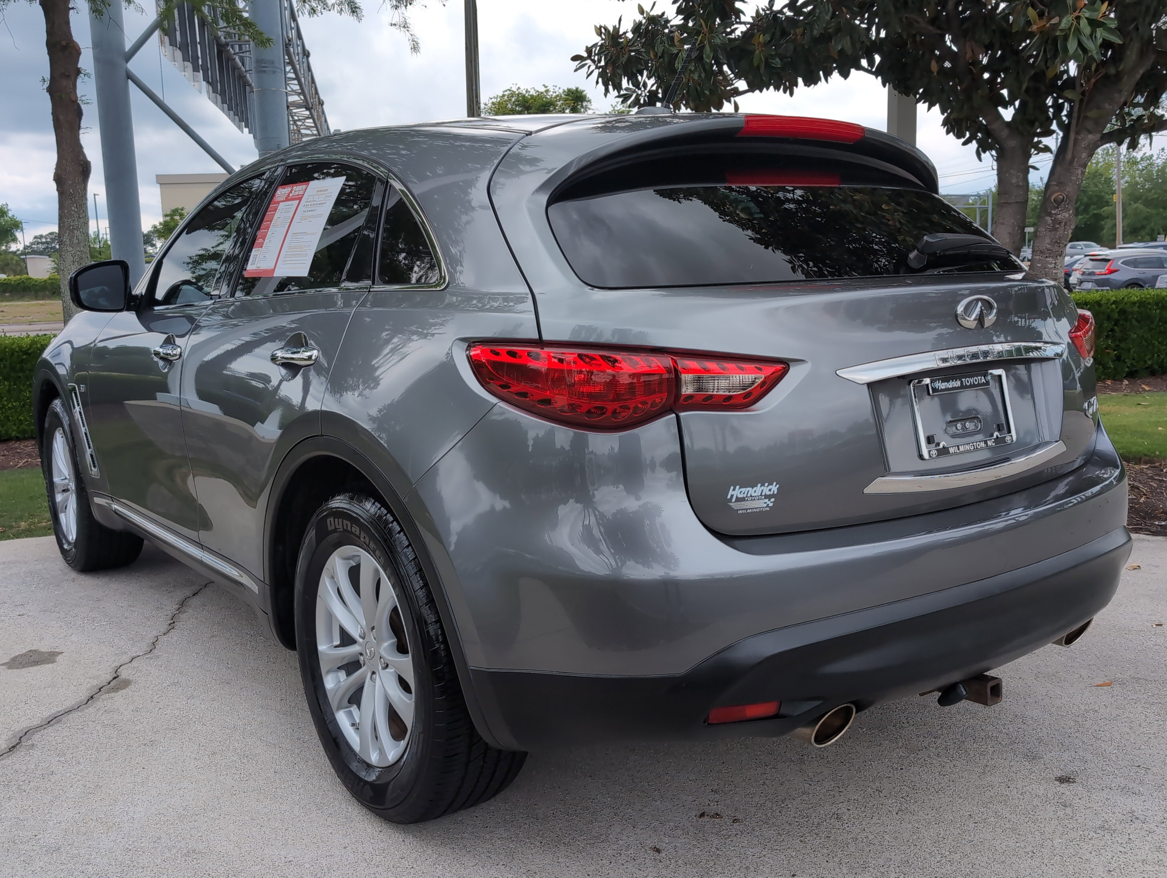 Used 2017 INFINITI QX70 AWD image 8