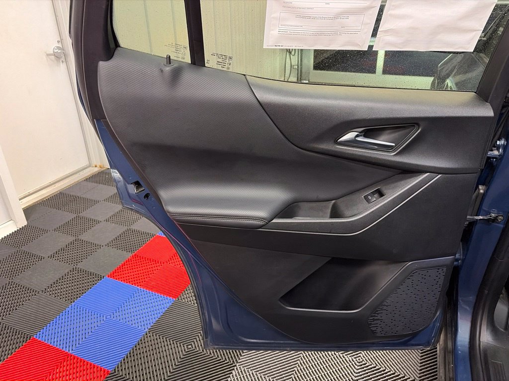 Used 2025 Chevrolet Equinox LT w/ Convenience Package II AWD/4WD image 13