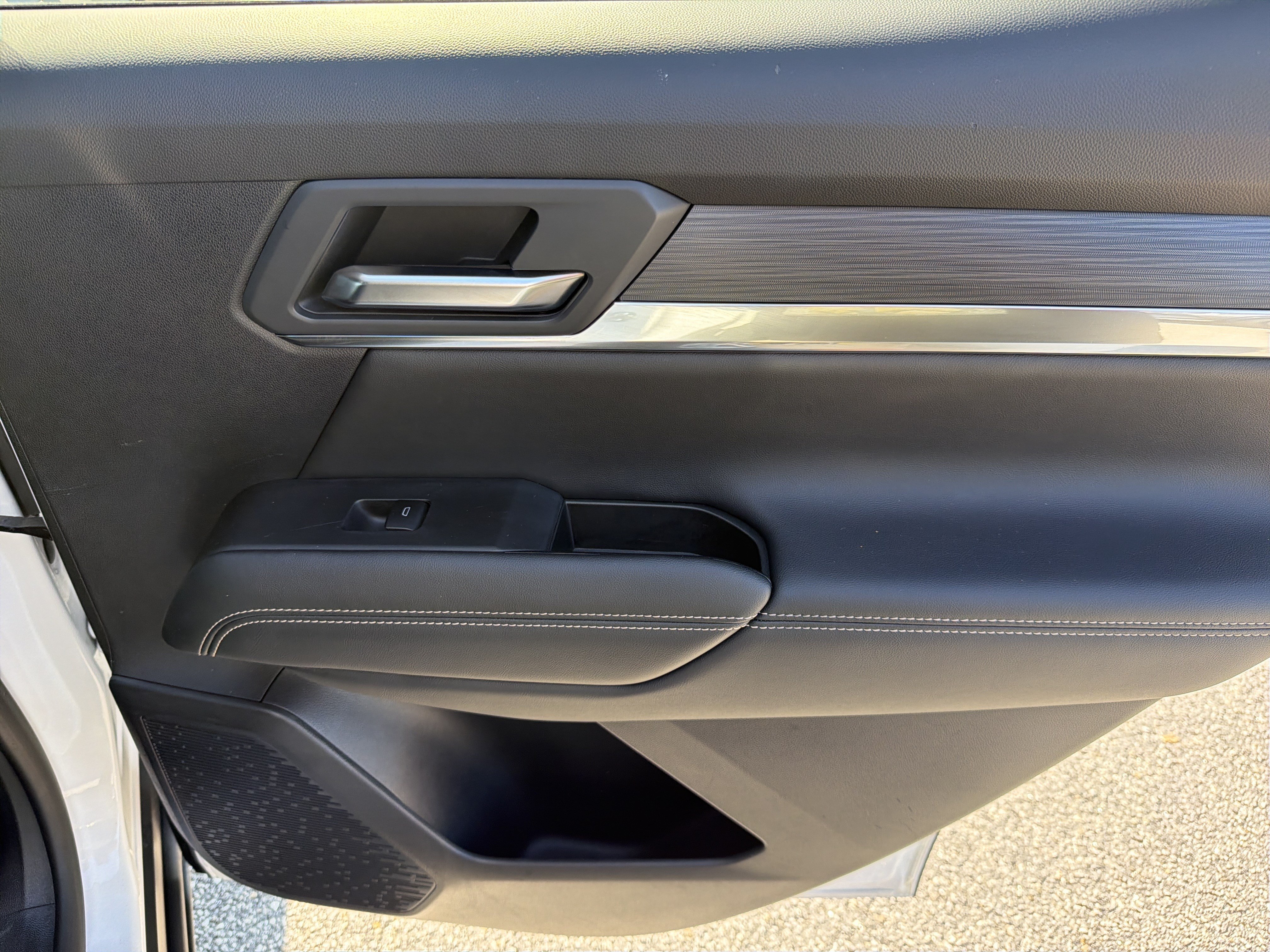 Used 2025 GMC Terrain Elevation FWD image 27