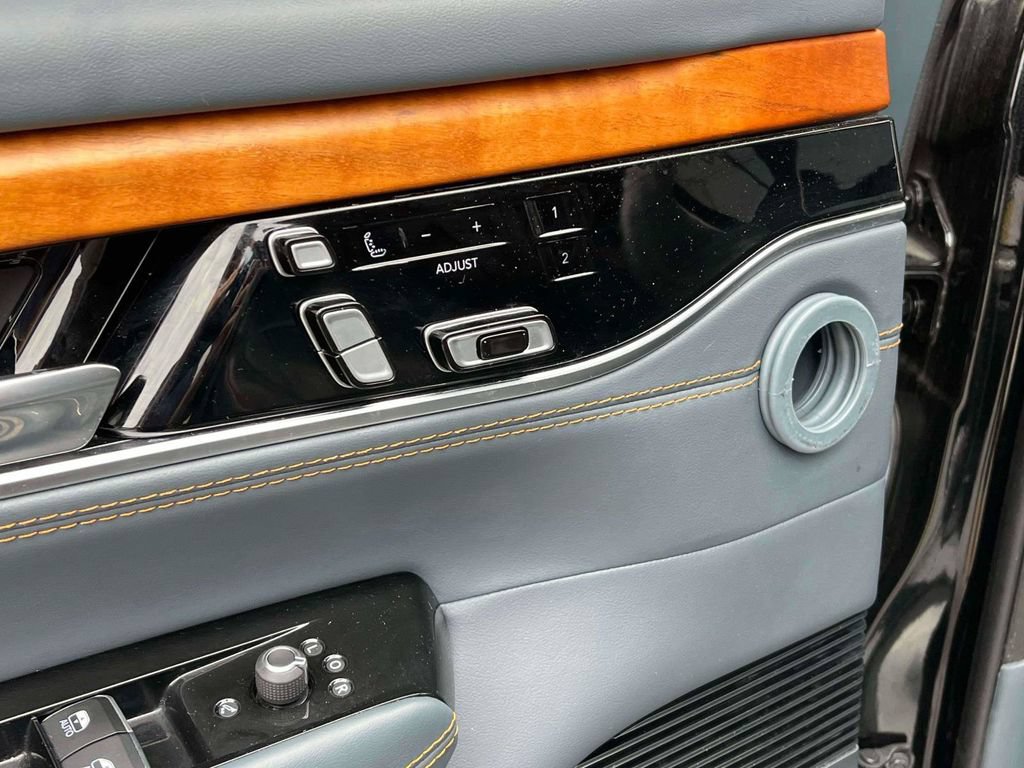 Used 2022 Jeep Grand Wagoneer Series II w/ Premium Group II AWD/4WD image 15