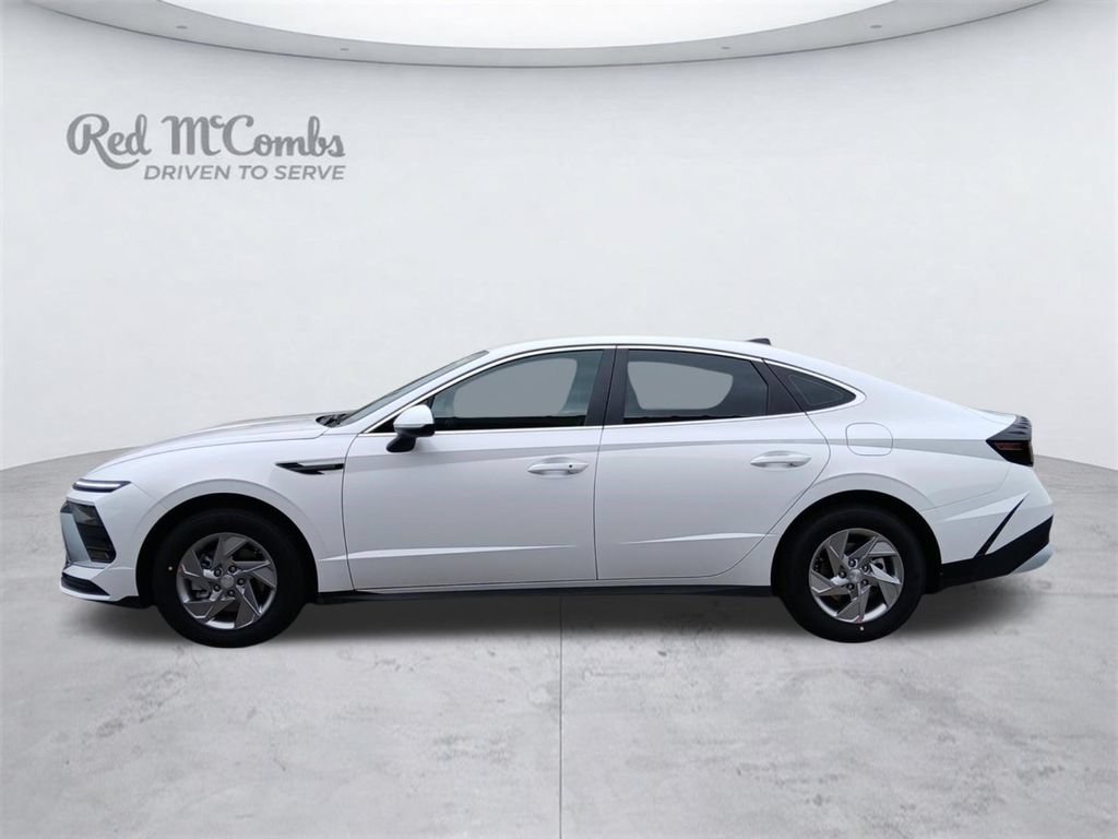 New 2026 Hyundai Sonata SE FWD image 2