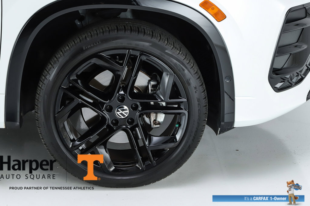 New 2025 Volkswagen Tiguan SE R-Line AWD/4WD image 14