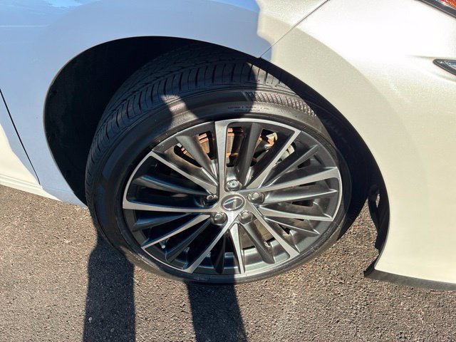Used 2024 Lexus ES 350 w/ Premium Package FWD image 12