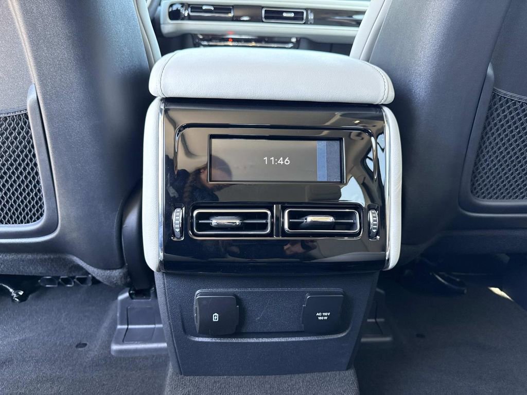New 2026 Lincoln Aviator 2WD w/ Jet Appearance Package image 16