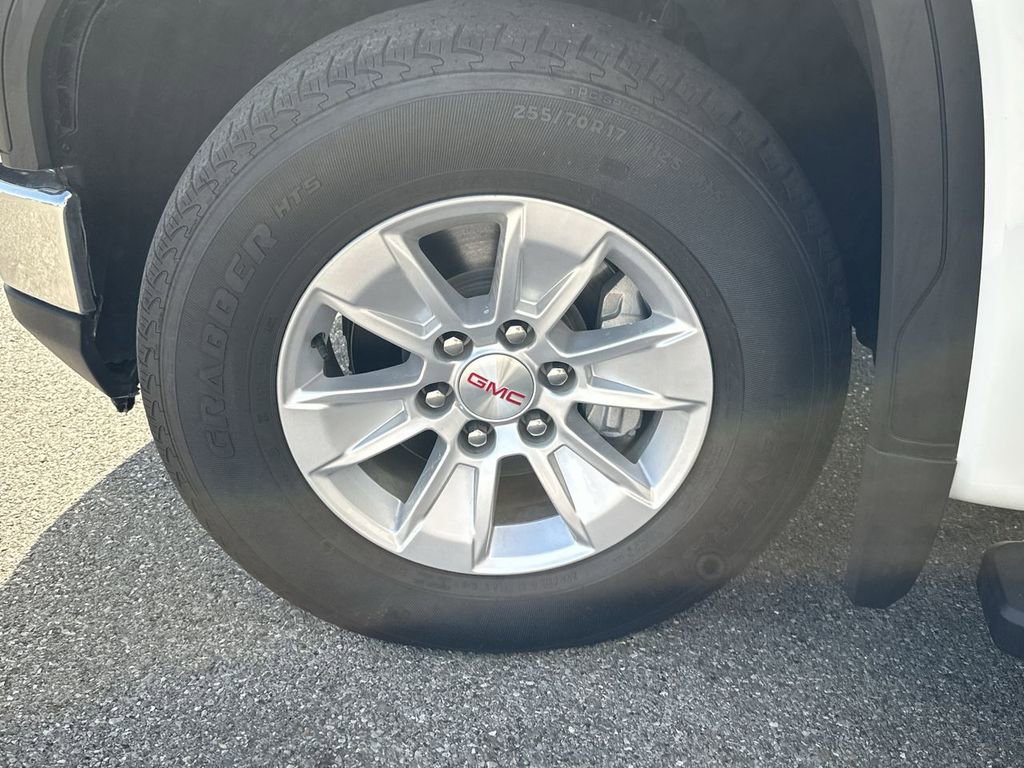 Used 2024 GMC Sierra 1500 SLE image 11