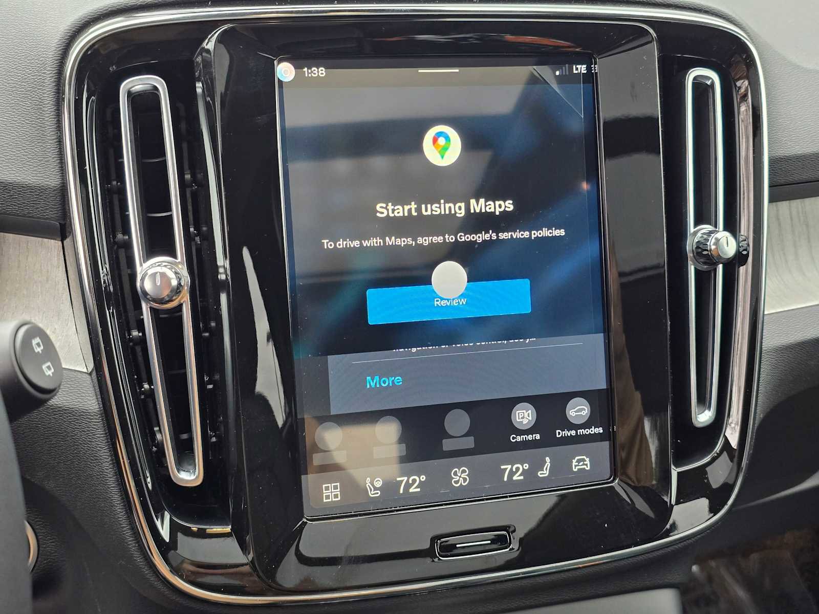 New 2026 Volvo XC40 B5 Plus w/ Protection Package Premier image 26