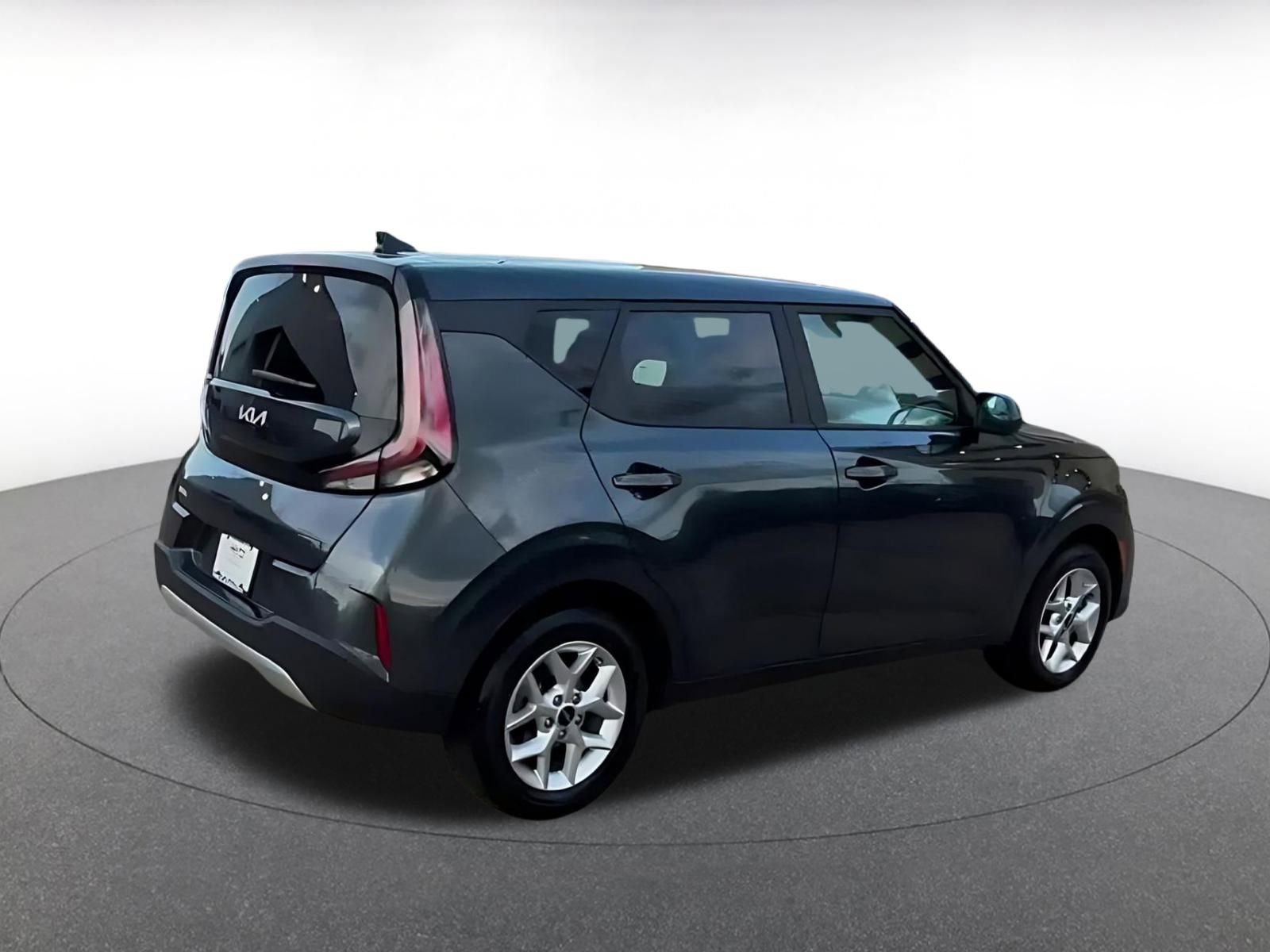 Used 2025 Kia Soul LX w/ Option Group 015 image 15