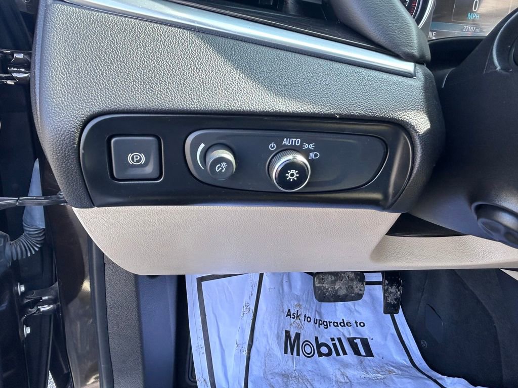 Used 2019 Buick Enclave Premium w/ Experience Buick Package image 18