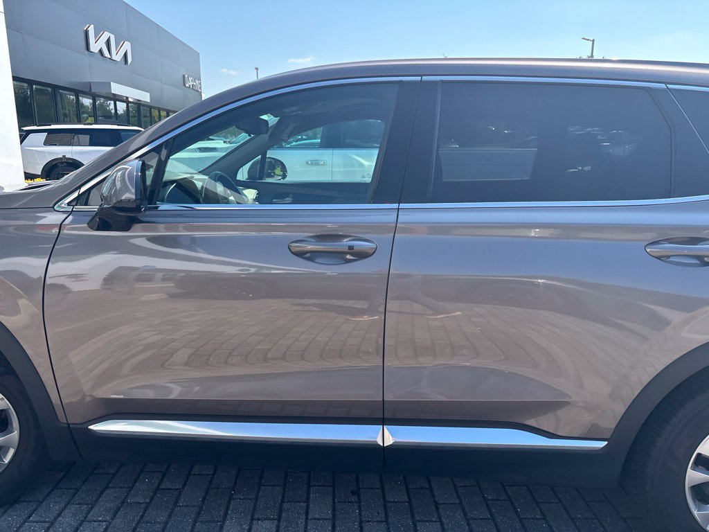 Used 2019 Hyundai Santa Fe SEL FWD image 13