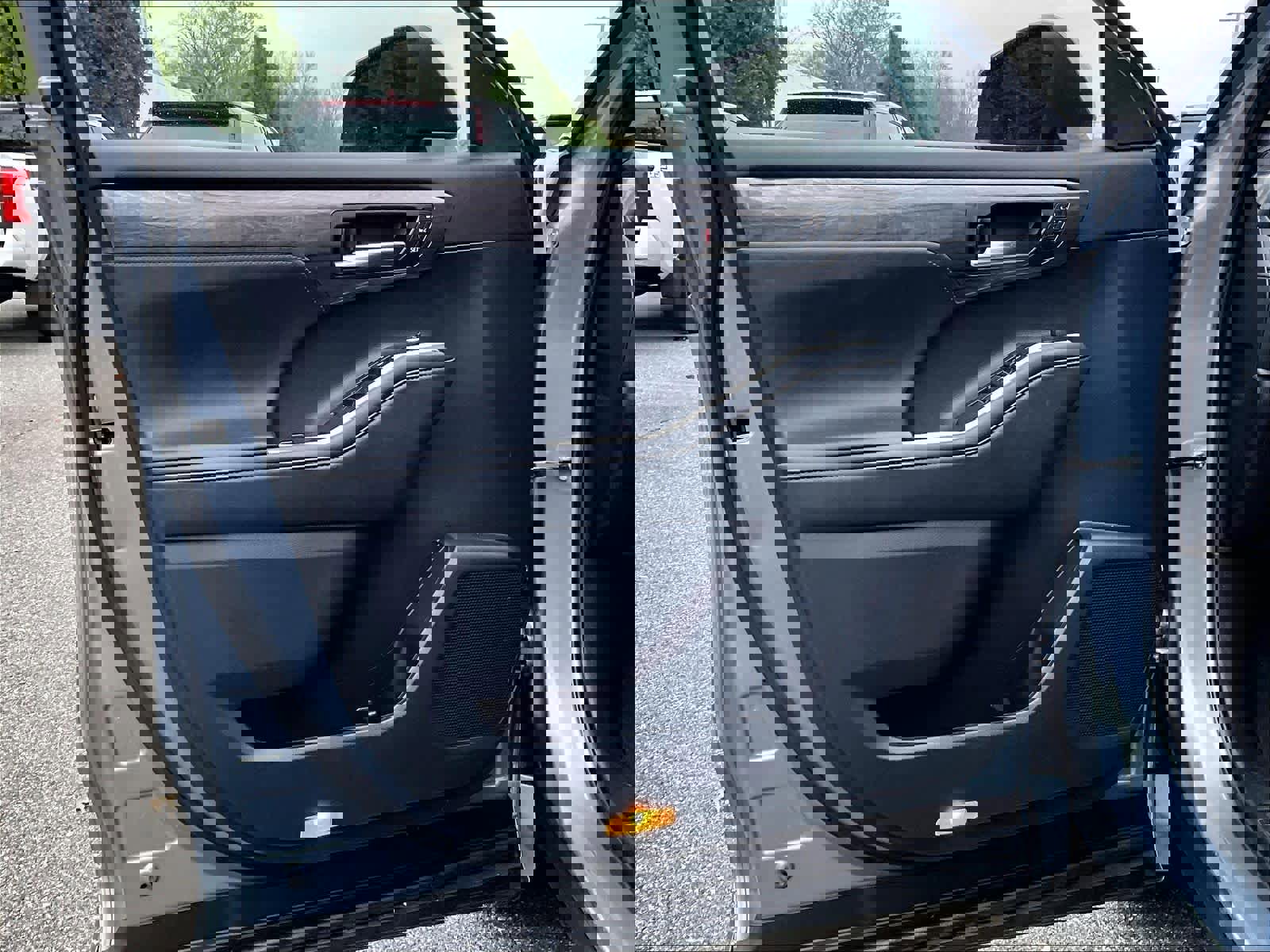 Used 2022 Toyota Highlander Platinum image 9