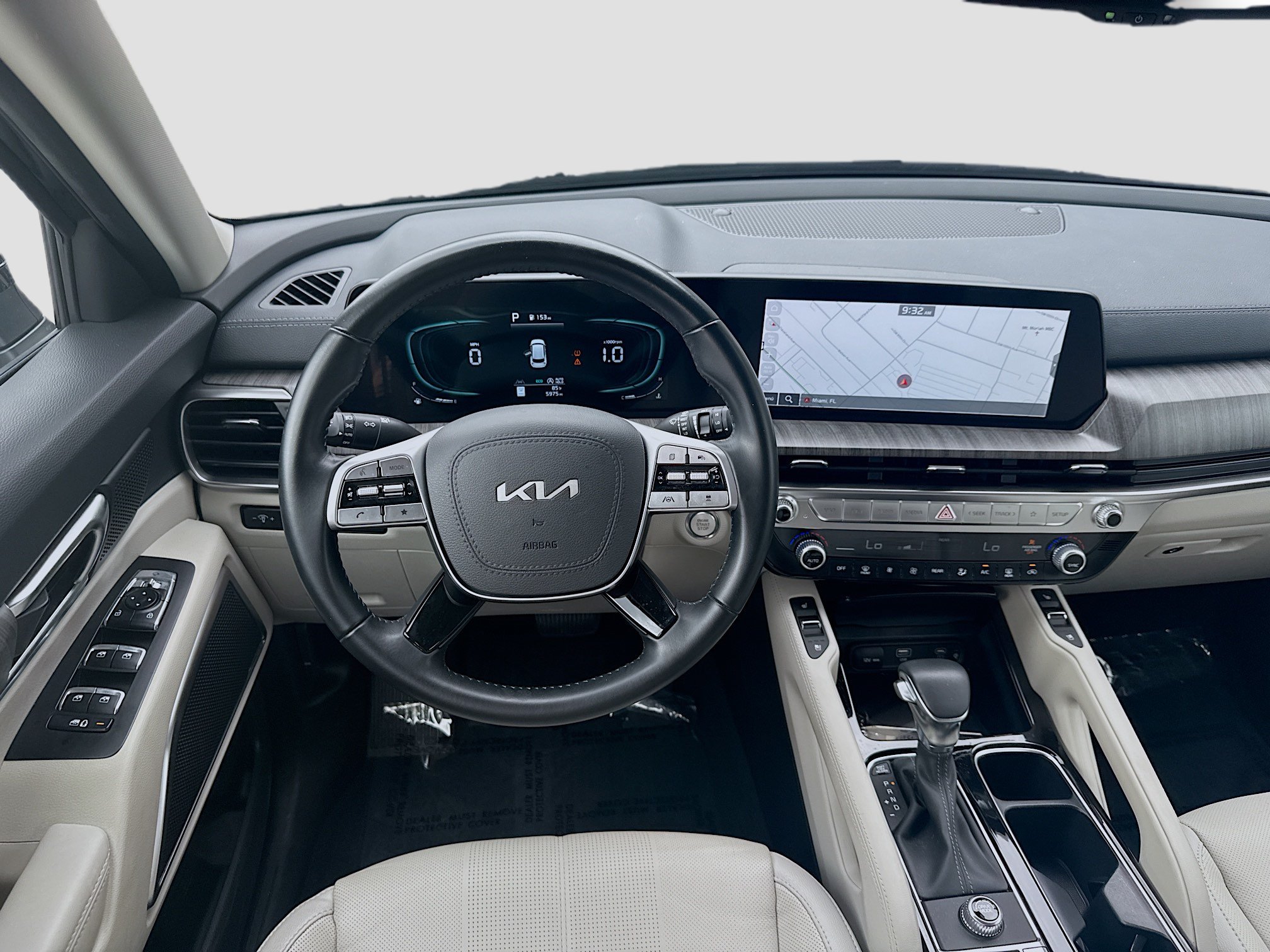 Used 2025 Kia Telluride EX w/ EX Captain's Chair Package FWD image 21