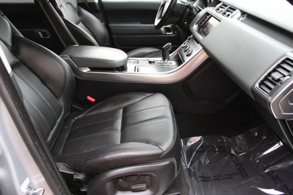 Used 2014 Land Rover Range Rover Sport SE AWD/4WD image 12