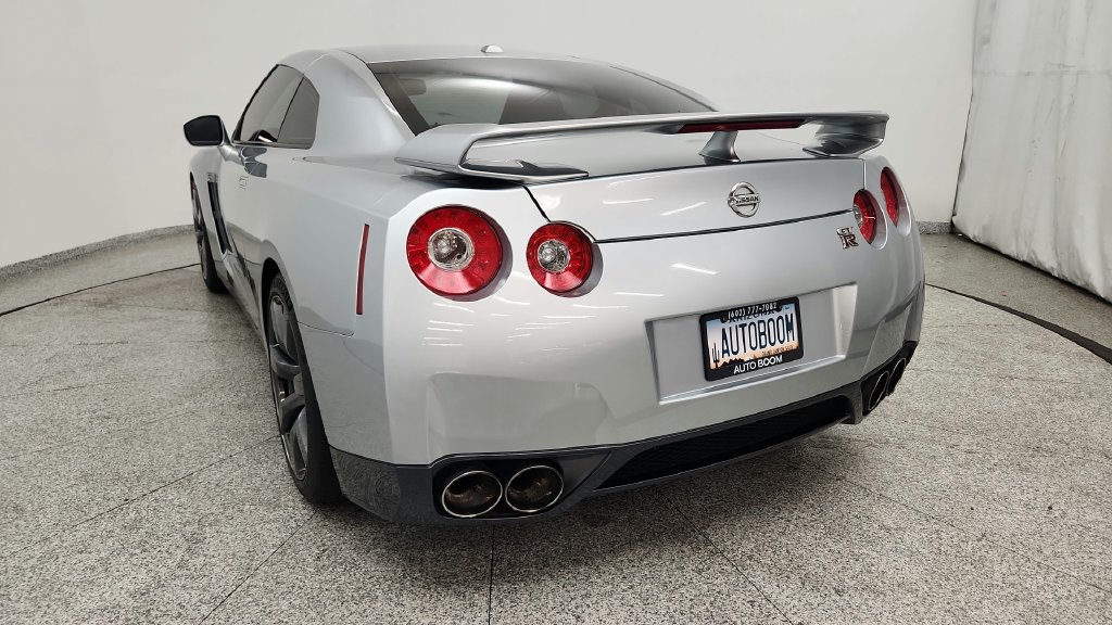 Used 2009 Nissan GT-R Premium AWD/4WD image 23