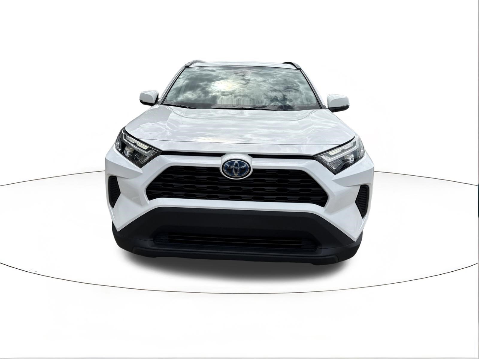 Used 2023 Toyota RAV4 XLE w/ Convenience Package AWD/4WD image 8