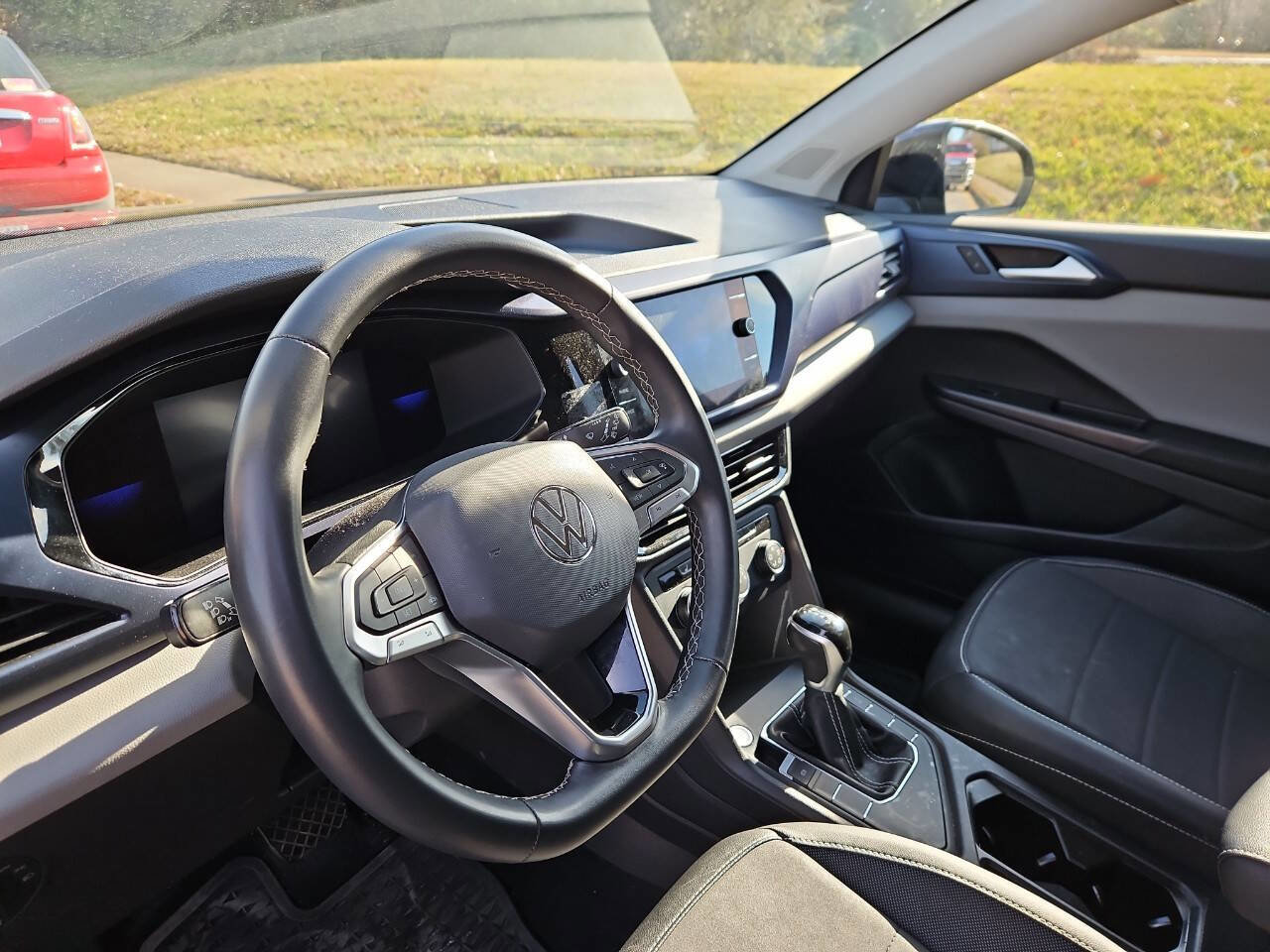 Used 2022 Volkswagen Taos SE image 8