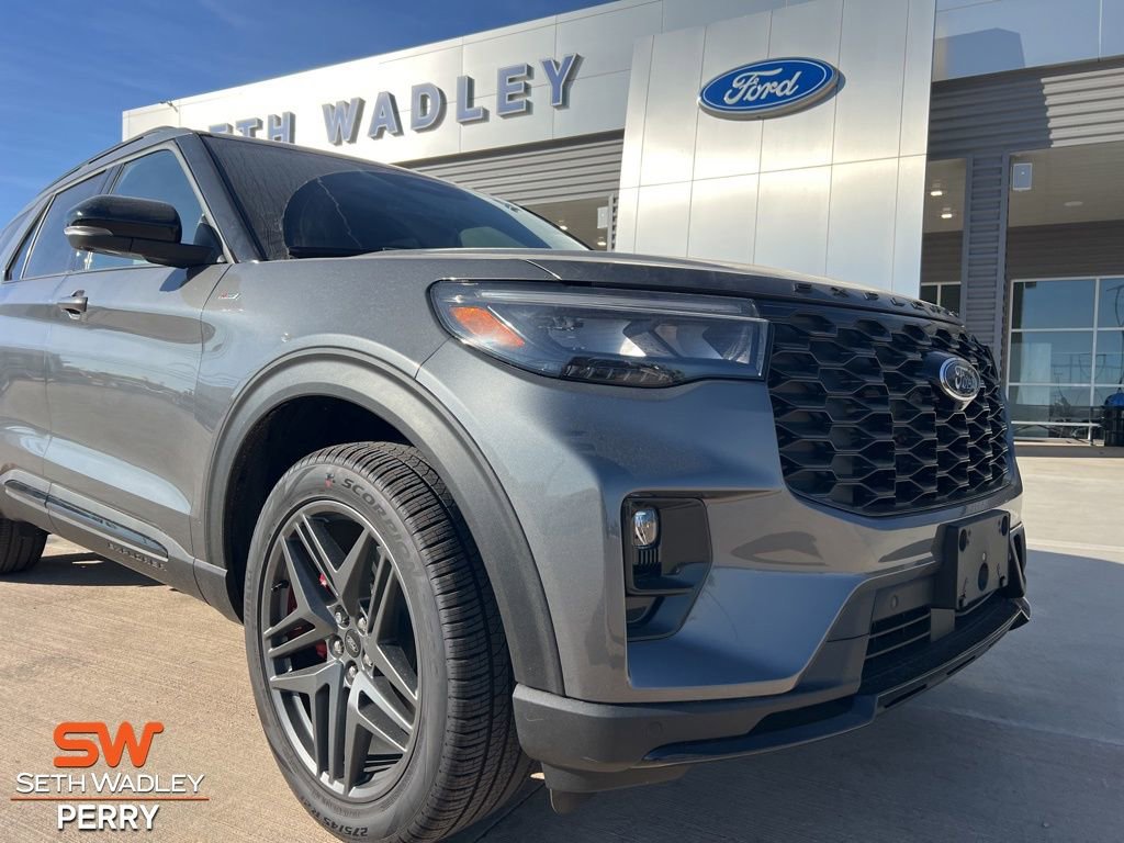 New 2026 Ford Explorer ST-Line w/ ST-Line Street Pack image 9