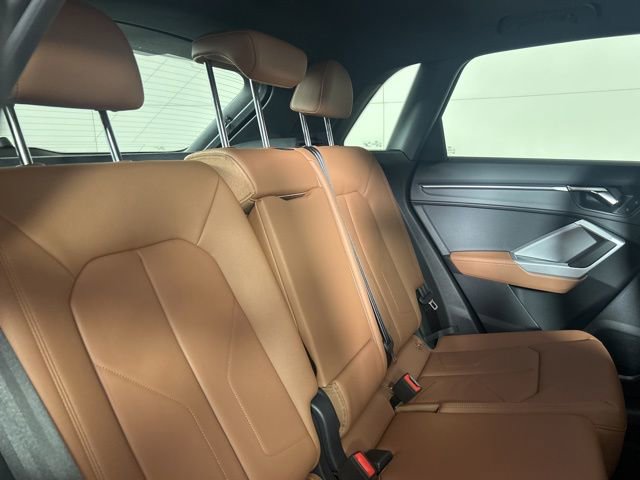 Certified 2025 Audi Q3 2.0T Premium w/ Convenience Package image 12