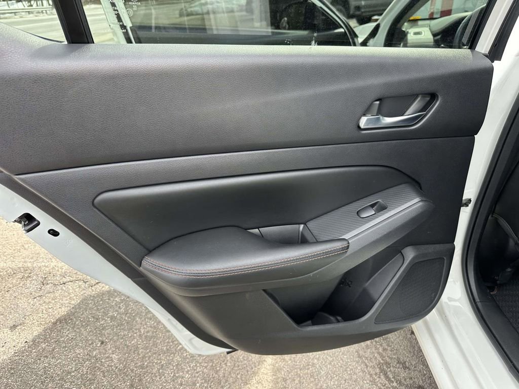 Used 2020 Nissan Altima 2.5 SR w/ Premium Package image 18