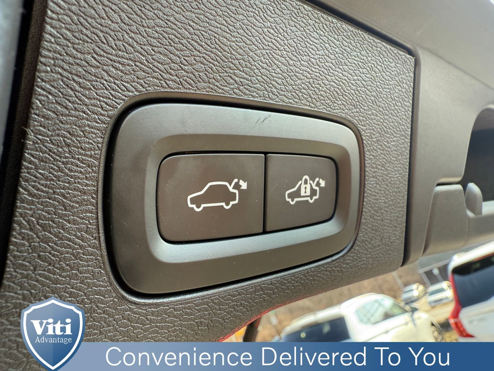 Certified 2023 Volvo XC60 B5 Plus w/ Climate Package AWD/4WD image 25