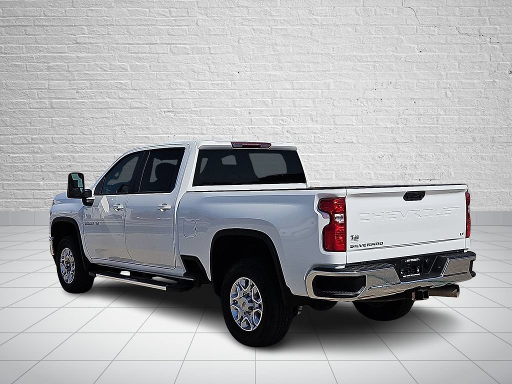 Used 2023 Chevrolet Silverado 2500 LT w/ Convenience Package AWD/4WD image 3
