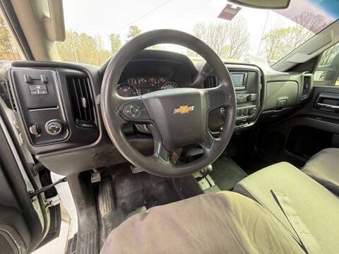 Used 2015 Chevrolet Silverado 3500 W/T w/ WT Convenience Package AWD/4WD image 13