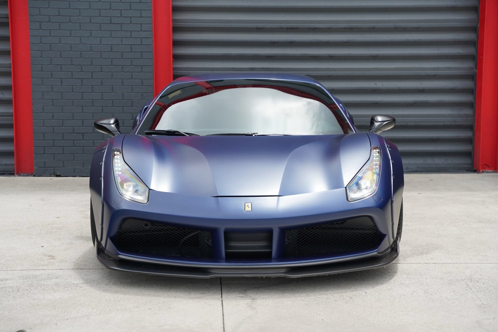 Used 2017 Ferrari 488 GTB RWD image 6