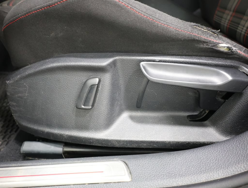 Used 2017 Volkswagen GTI Sport FWD image 14