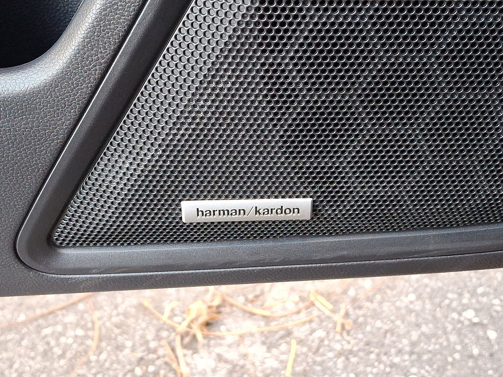 Certified 2025 Subaru Outback Limited image 36