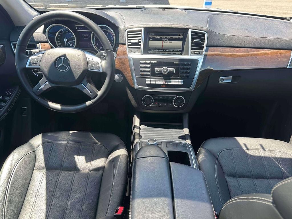 Used 2015 Mercedes-Benz GL 450 4MATIC image 15