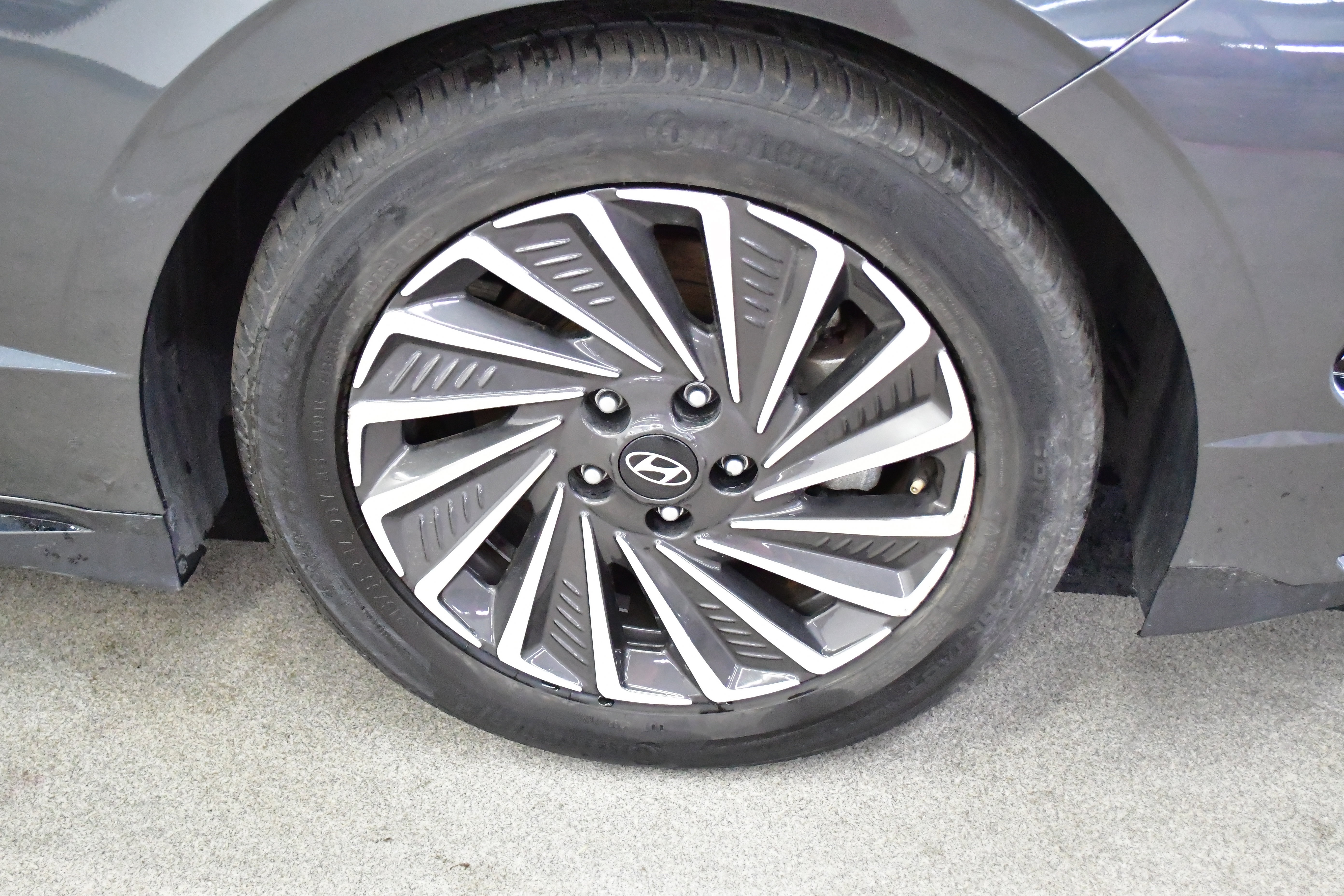 Used 2025 Hyundai Sonata SEL FWD image 35