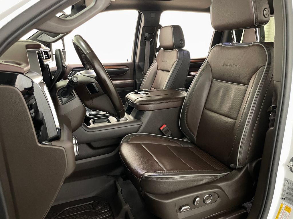 Certified 2024 GMC Sierra 3500 Denali w/ Denali Reserve Package AWD/4WD image 30
