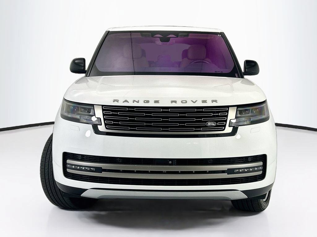Used 2023 Land Rover Range Rover SE AWD/4WD image 2