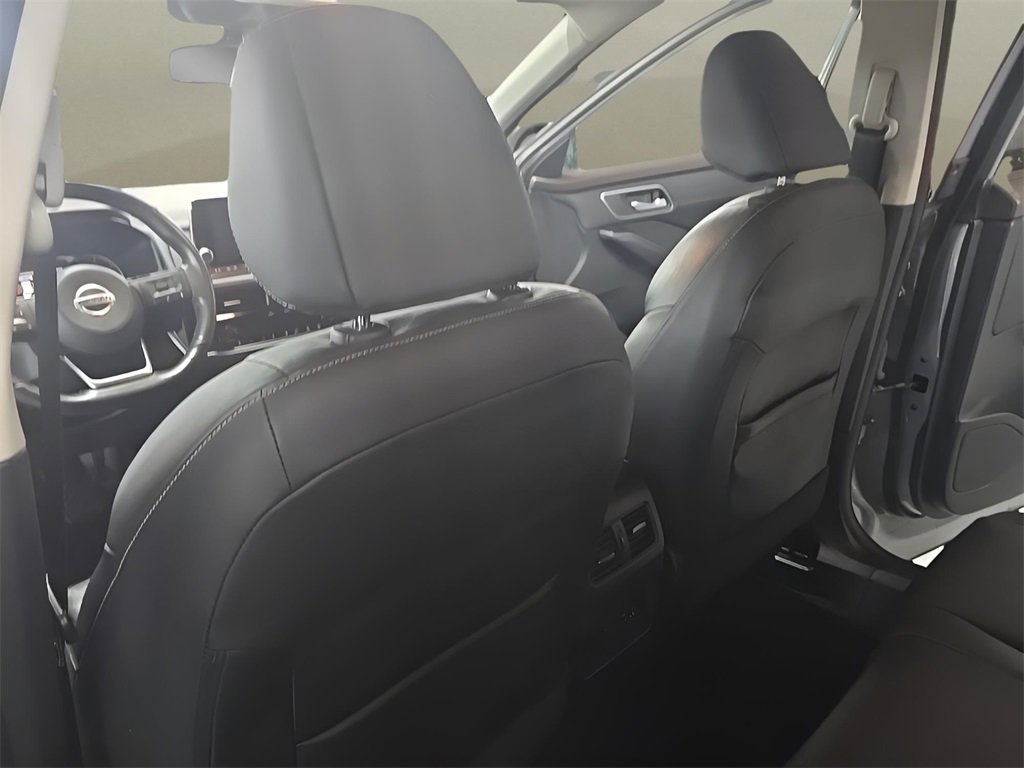 Used 2021 Nissan Rogue SL image 14