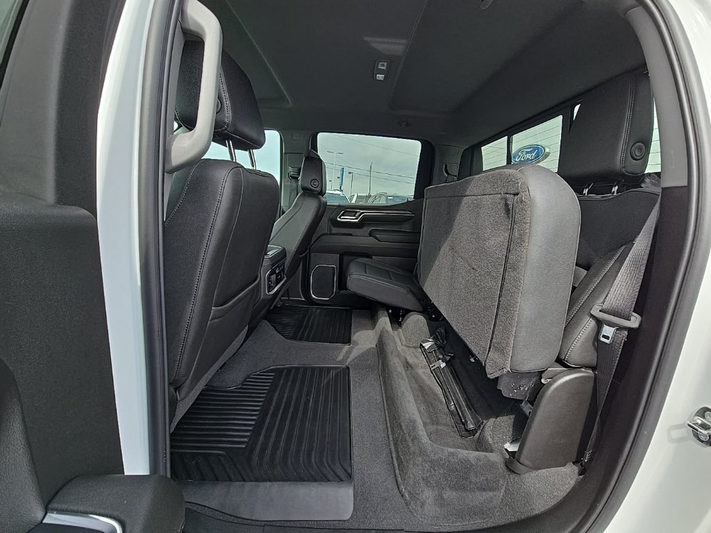 Used 2024 Chevrolet Silverado 1500 LTZ w/ LTZ Convenience Package II AWD/4WD image 38
