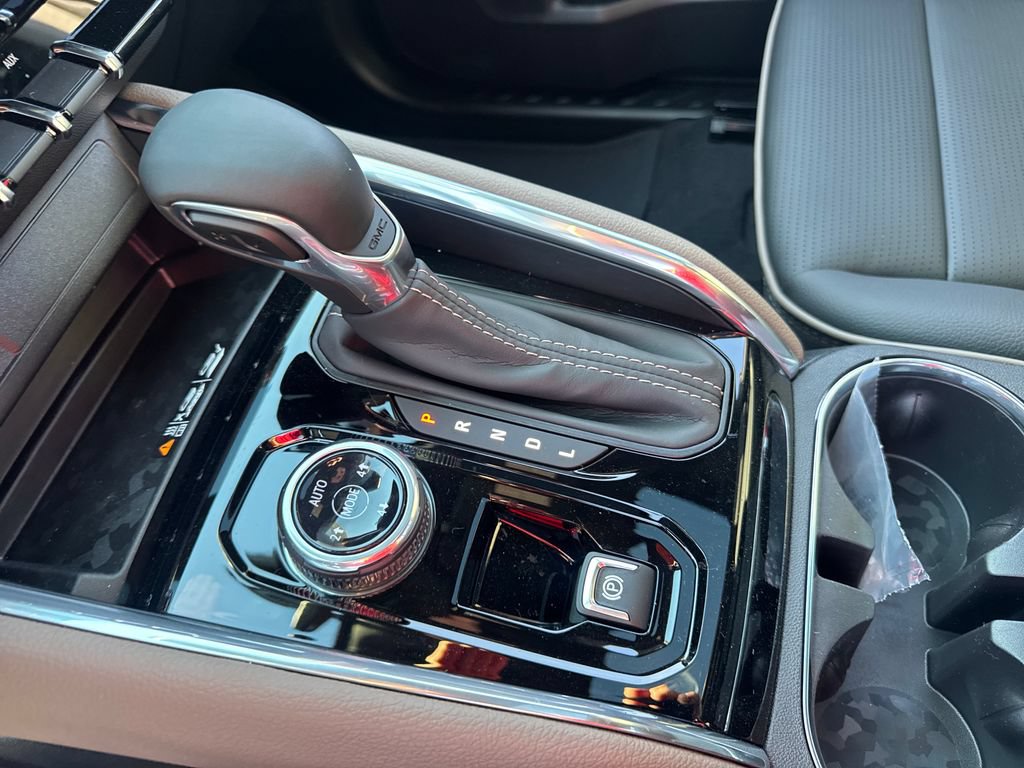 New 2026 GMC Canyon Denali AWD/4WD image 16