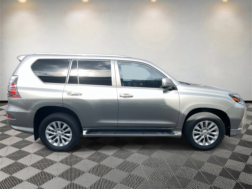 Used 2021 Lexus GX 460 Premium image 2