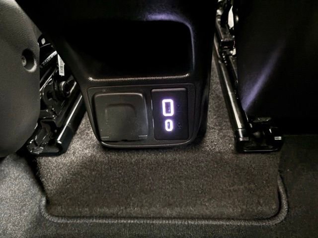 Used 2022 Chevrolet TrailBlazer RS w/ Technology Package image 12