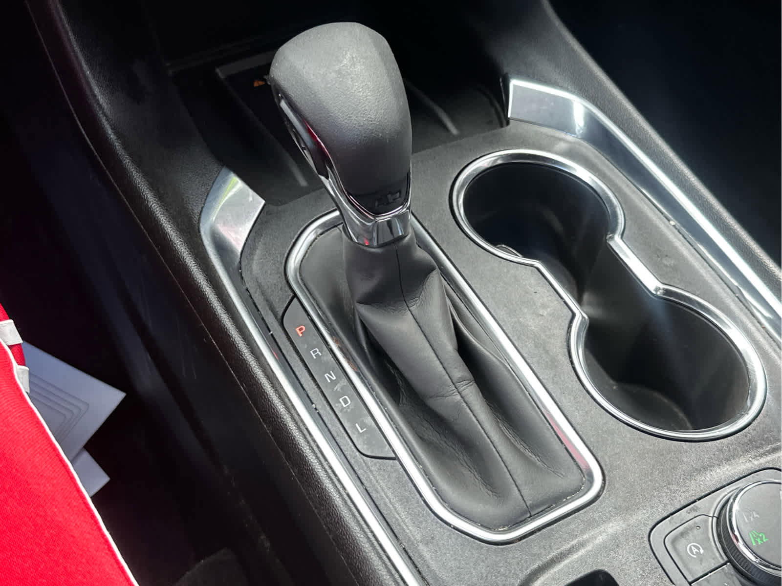 Used 2022 Chevrolet Traverse LT image 36