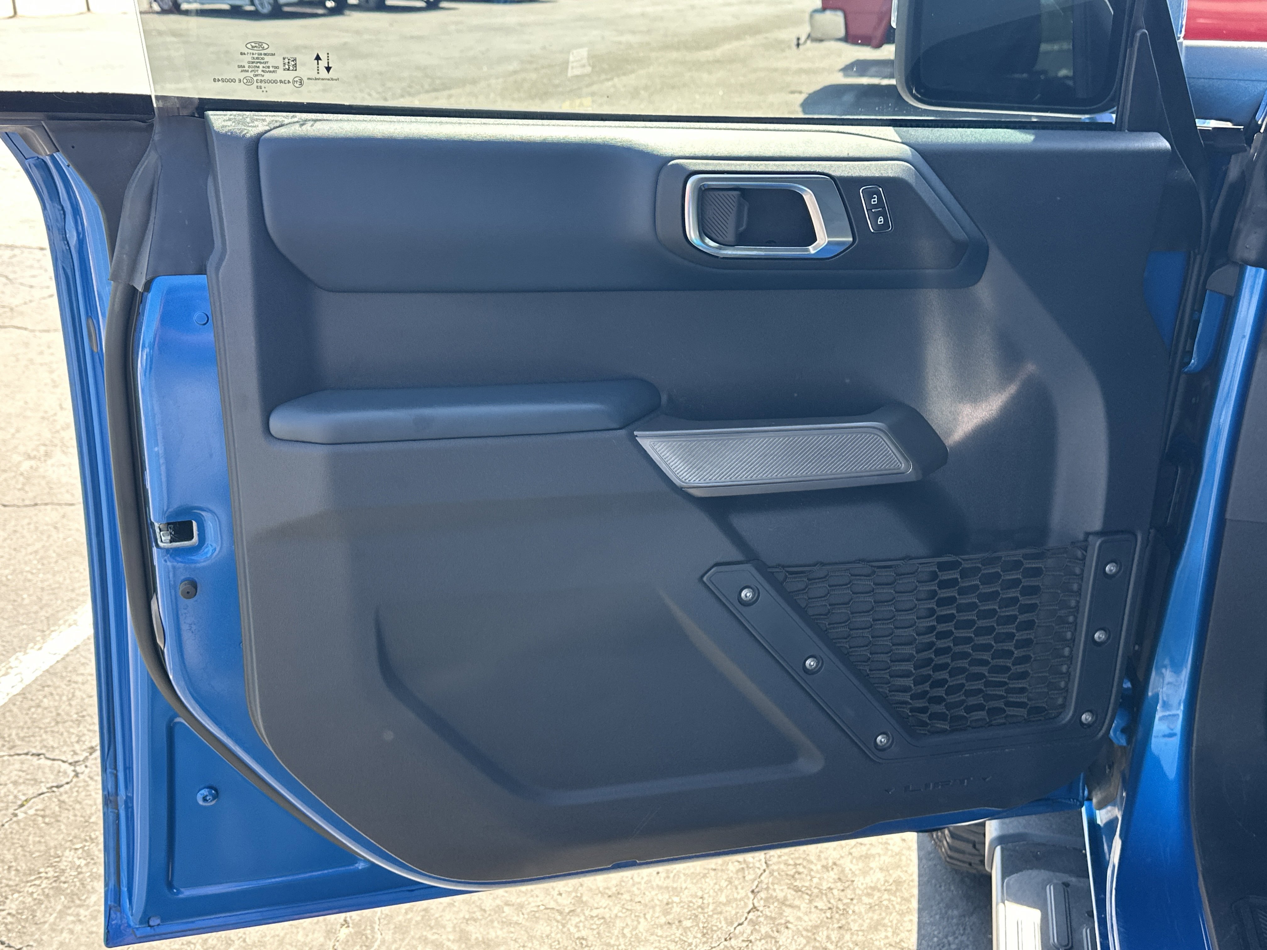 Used 2023 Ford Bronco Outer Banks w/ Sasquatch Package image 12