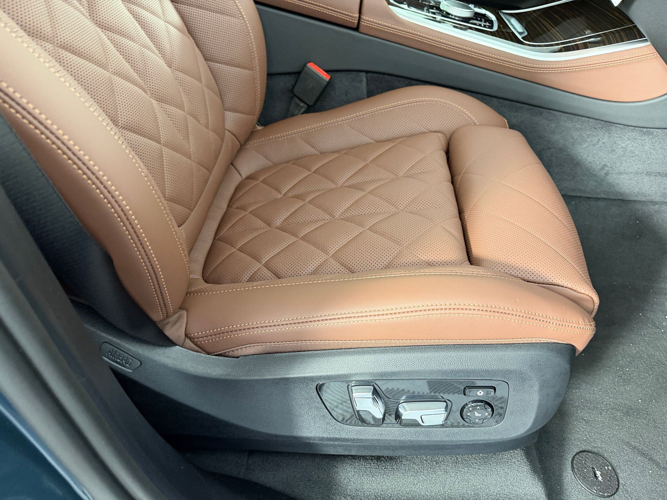 New 2026 BMW X5 sDrive40i w/ Climate Comfort Package image 34