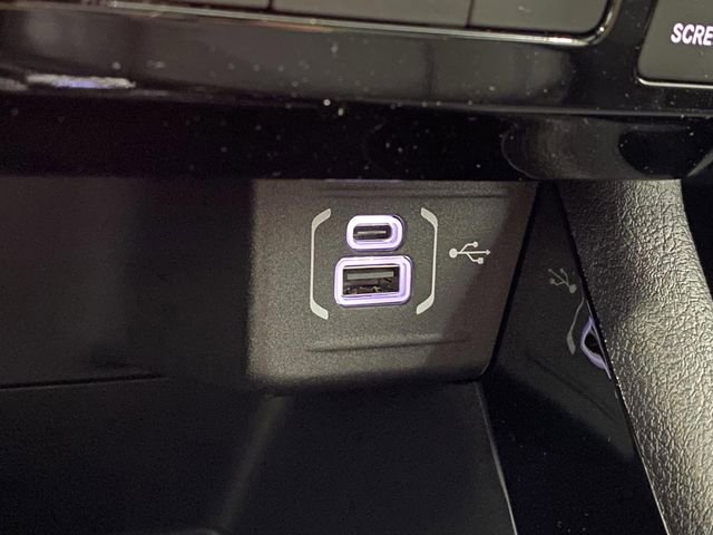 New 2025 Jeep Compass Latitude w/ Sun & Sound Group image 24