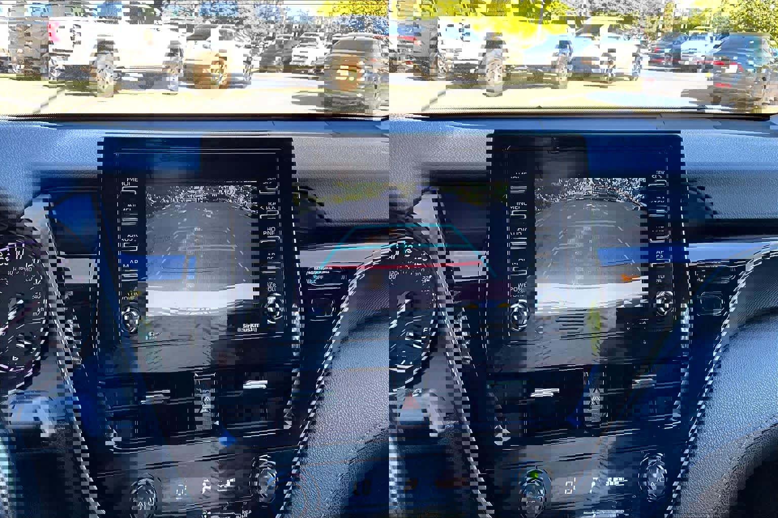 Used 2021 Toyota Camry SE image 26