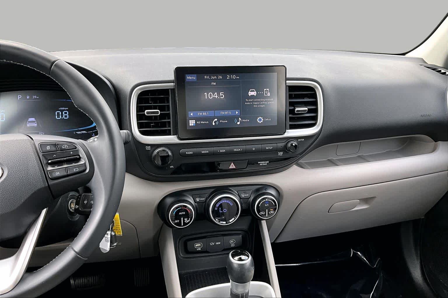Used 2023 Hyundai Venue SEL w/ Cargo Package FWD image 7